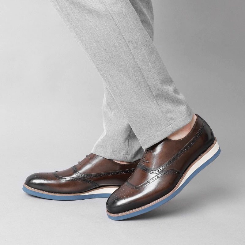 Miesten Juhlakengät Eksoottiset Wingtip Platform -kengät - Kahvi