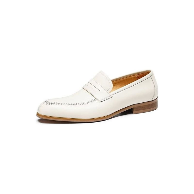 Miesten Juhlakengät Kohokuvioidut Elegance-slip-on-neliömäiset Mekkokengät - Valkoinen