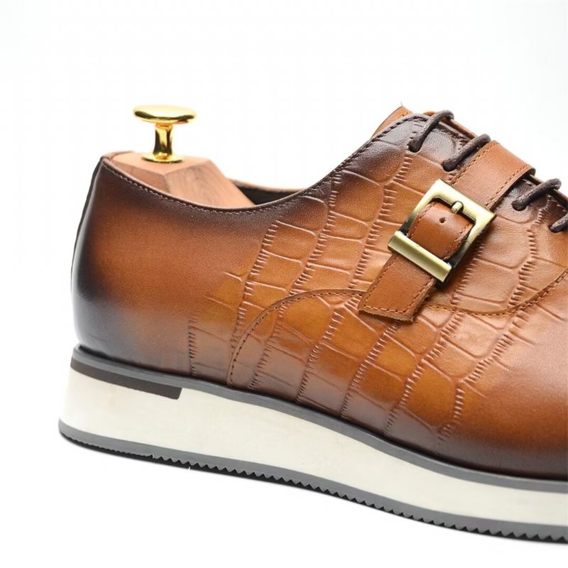 Miesten Juhlakengät Modernistiset Slip-on Nahkaiset Mekkojalkineet - Ruskea