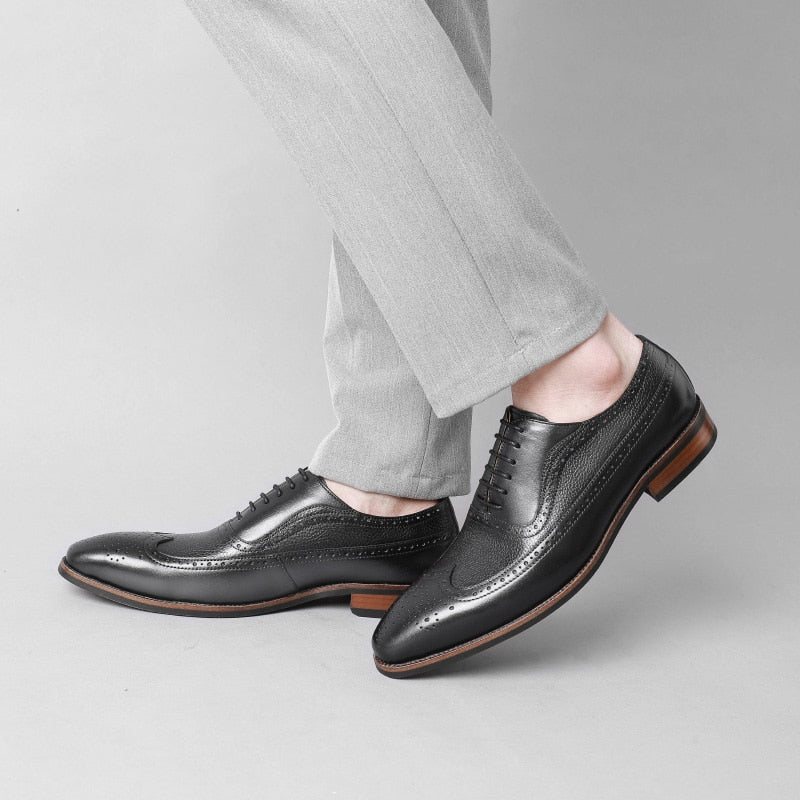 Miesten Juhlakengät Terävänauhaiset Brogues - Musta