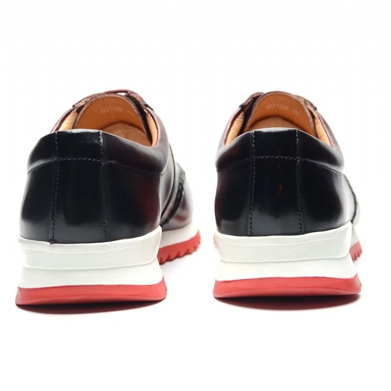 Miesten Vapaa-ajan Kengät Exotic Smooth Slip-on Mekkokengät - Ruskea
