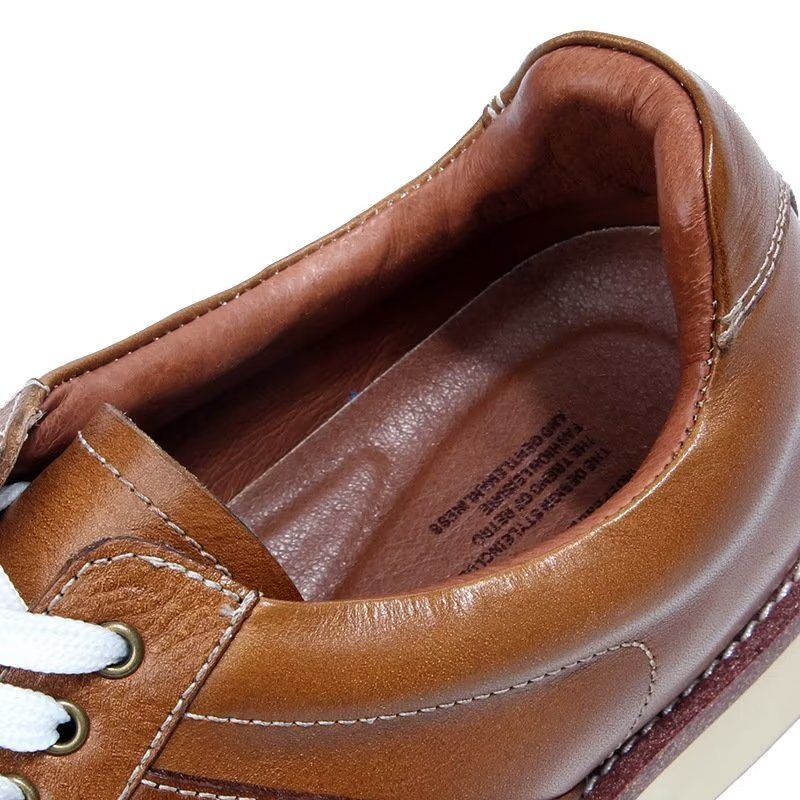 Miesten Vapaa-ajan Kengät Muodikkaat High Top Fashion -lenkkarit - Ruskea