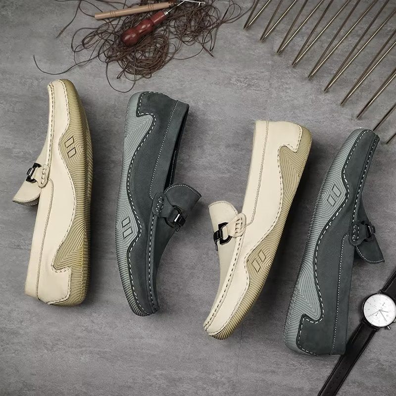 Miesten Vapaa-ajan Kengät Tyylikkäät Slip-on-loaferit Metallimuotilla - Harmaa